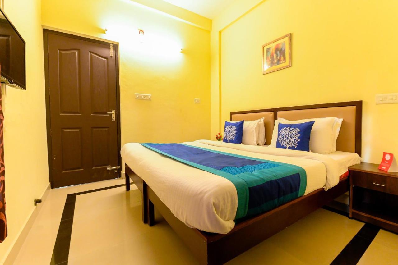 Oyo 8273 Diamond Inn Kochi Extérieur photo
