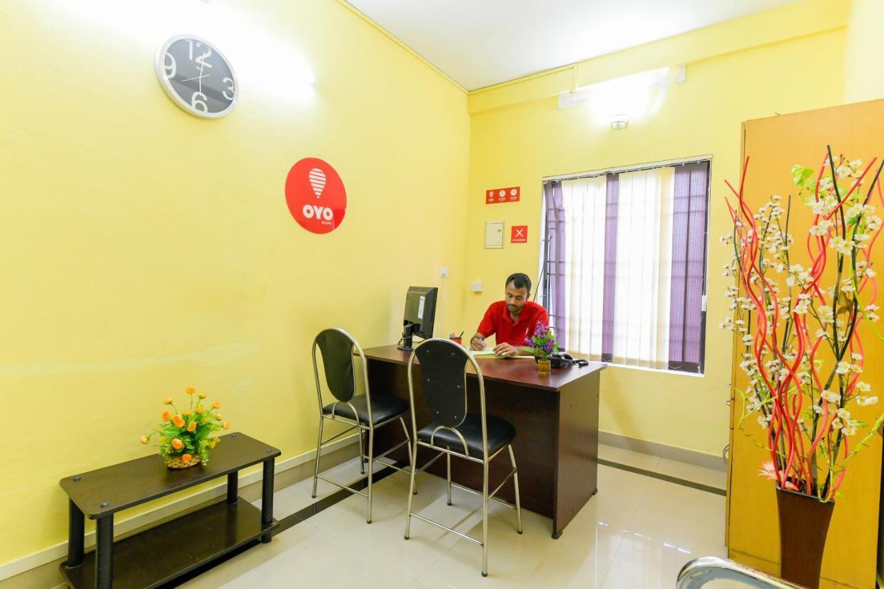 Oyo 8273 Diamond Inn Kochi Extérieur photo