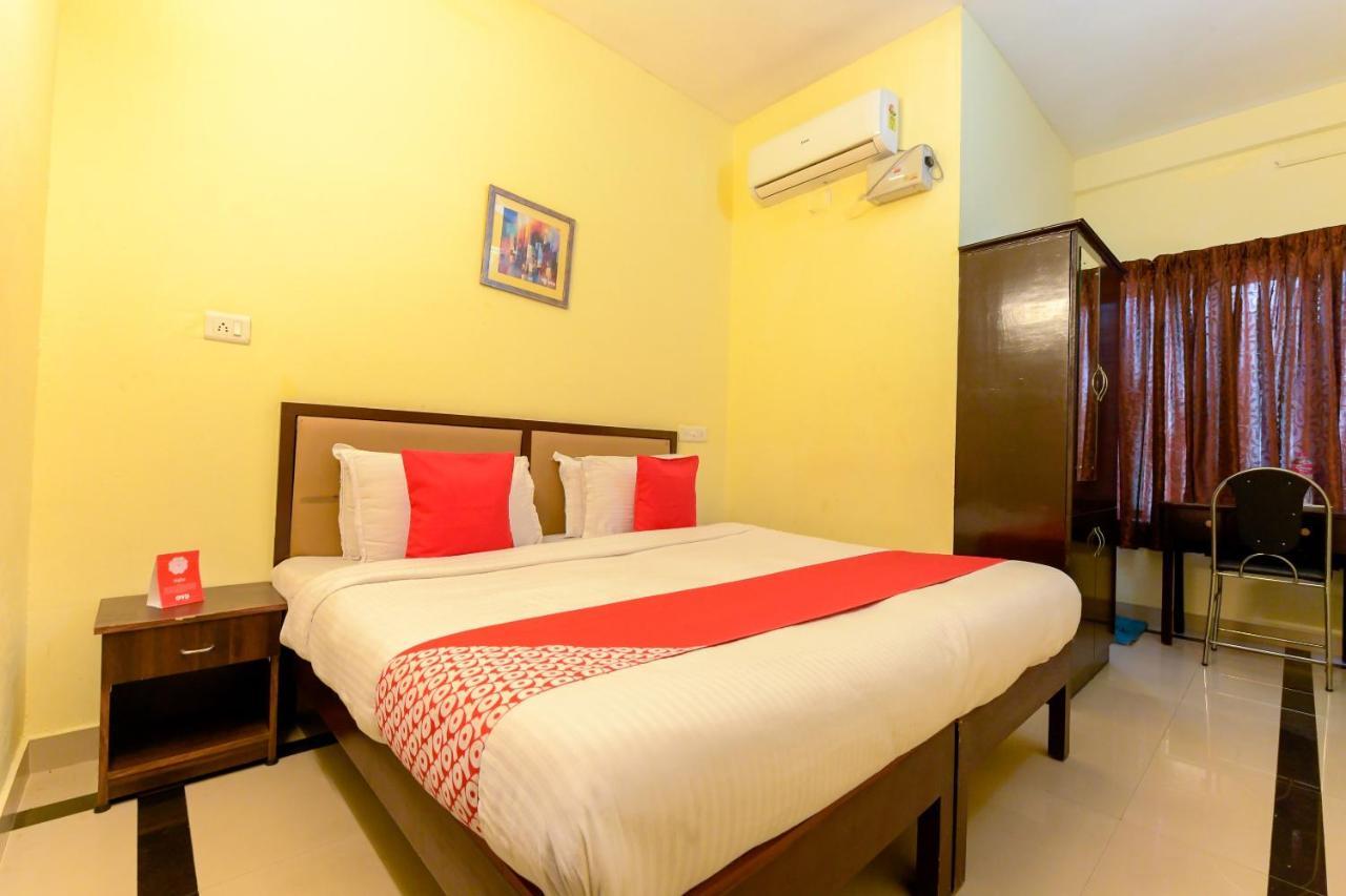 Oyo 8273 Diamond Inn Kochi Extérieur photo