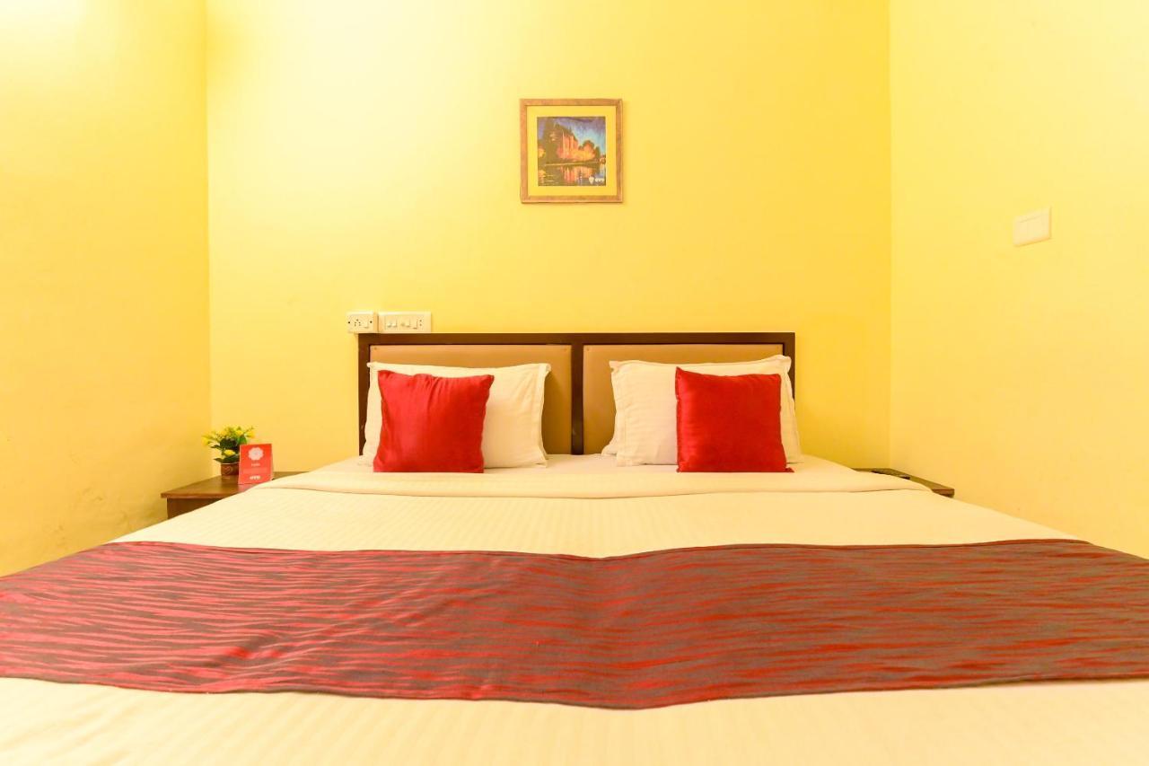 Oyo 8273 Diamond Inn Kochi Extérieur photo